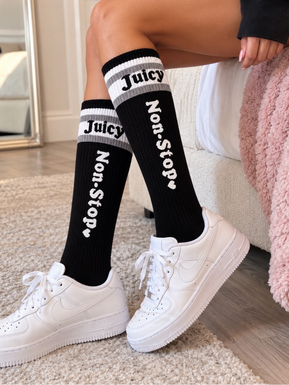 JUICY COUTURE Black Knee-High Socks 🖤 Y2K VINTAGE!!